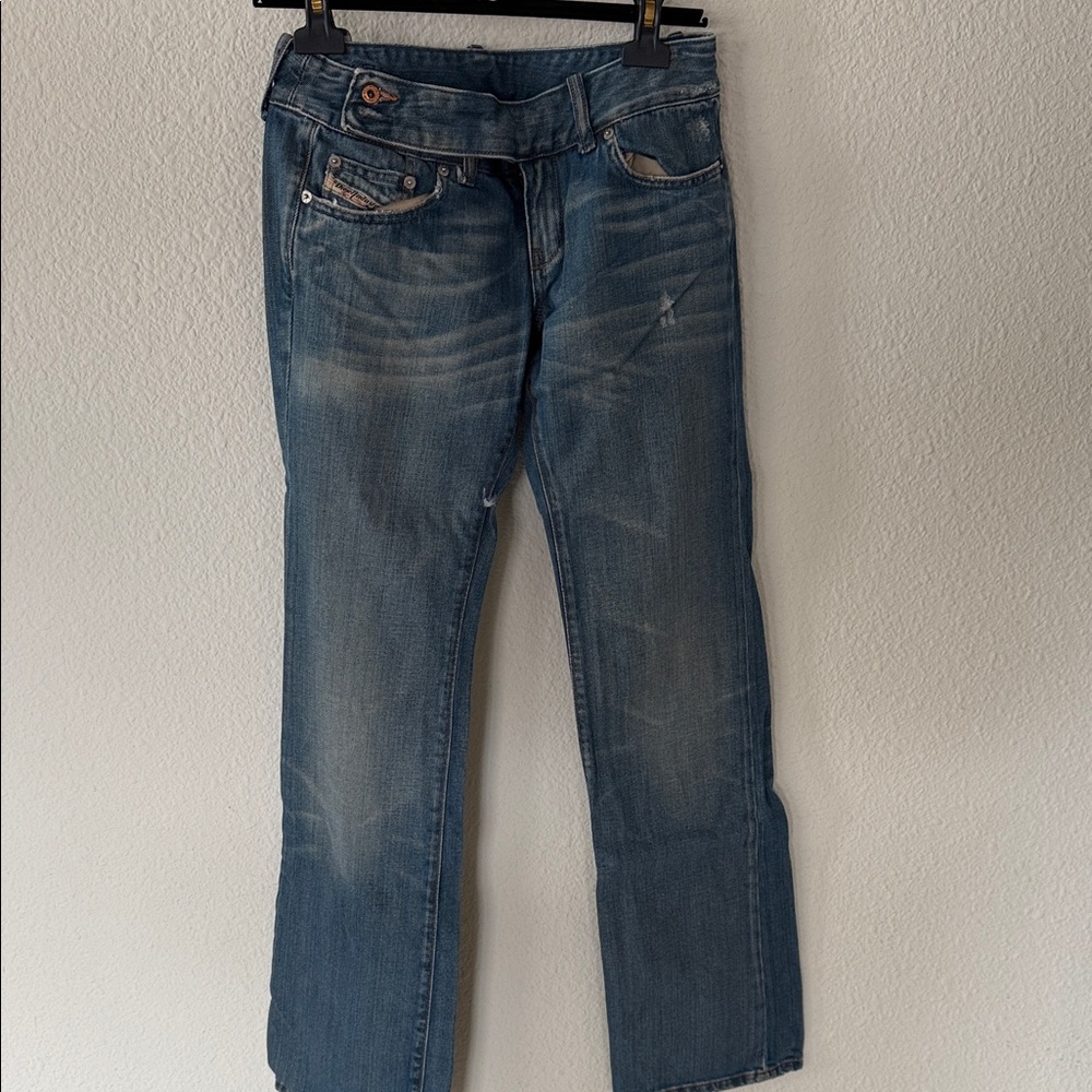 Diesel Women's Straight Leg Blue Jeans